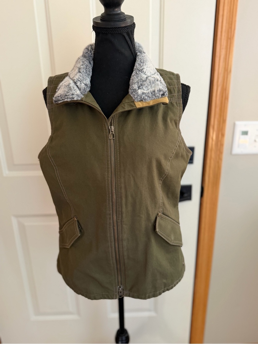 Noble Outfitters Olive green canvas faux fur equestrian utility vest.Size medium